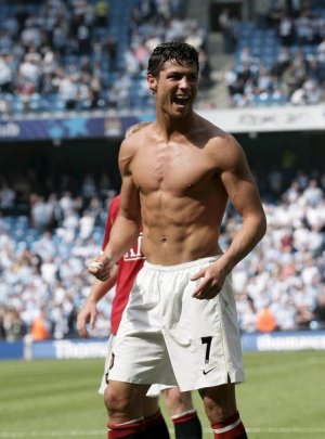 gallery_main-cristianoronaldo-photos-05282009-13.jpg