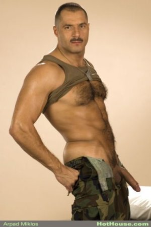 private lowlife (05).jpg