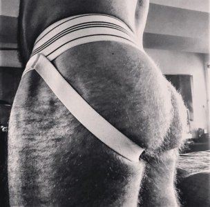 jockstrap ass_poss3bujjt1u2xo3p_540.jpg