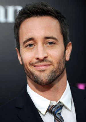 actor-alex-o-loughlin-6370_large.jpeg