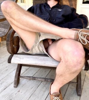 looking shorts 1.jpg