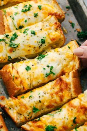 cheesy_garlic_bread.jpg