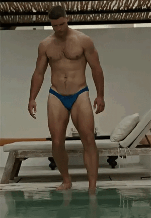 poolhunk.gif
