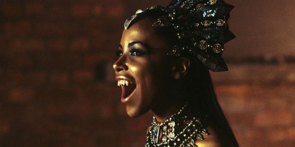 Aaliyah-as-Akasha-in-Queen-of-the-Damned.jpg
