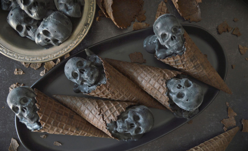 Screenshot 2022-10-31 at 15-28-01 Halloween Lori Castellon aus Kalifornien kreiert gruseliges ...png