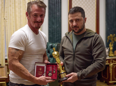 Screenshot 2022-11-09 at 12-00-02 »Wenn ihr gewinnt bring ihn zurück« Sean Penn leiht Selensky...png