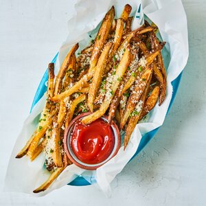k_Photo_Recipe Ramp Up_2021-08-Truffle-Fries_KitchnKitchn3580-1_01.jpeg.jpg