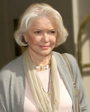 640px-EllenBurstyn07TIFF.jpg