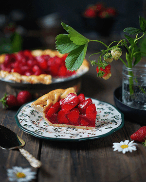 StrawberryTart.gif