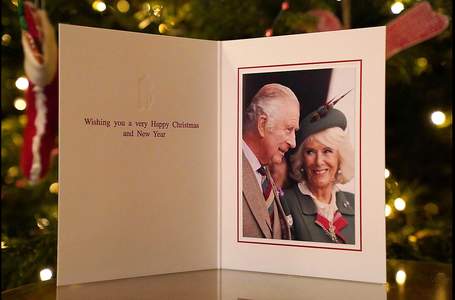 Screenshot 2022-12-12 at 10-21-42 Großbritannien Erste Weihnachtskarte von Charles III. und Ca...png