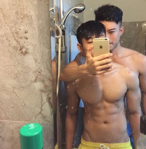 JockWonderLust-dirtymirror-0592-1.JPG