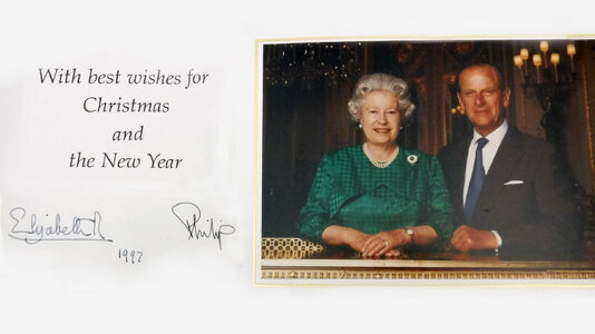 royal-christmas-card-today-tease-170807.jpg