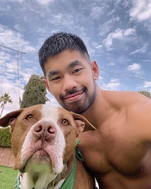 Antony Tran with Hendrix 139787344.jpg