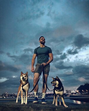 Ben Drabinski with McFly and Meadow 46598629.jpg