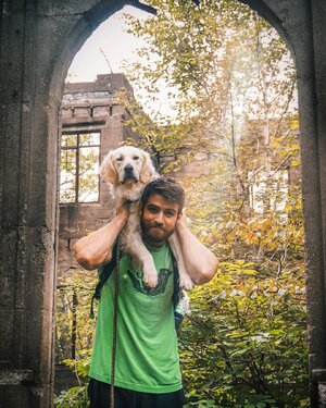 Johnny Dister with Buffy 4.jpg