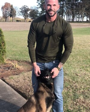 Greg Browne and Vader 84041253.jpg