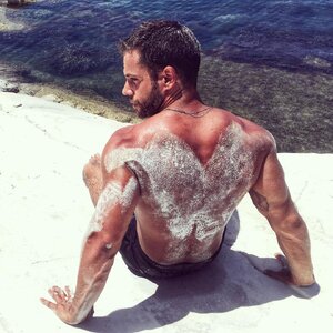 white sand 106504771.jpg