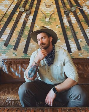 AlexanderAbramov-Urban Cowboy Lodge002.jpg