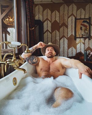 AlexanderAbramov-Urban Cowboy Lodge004.jpg