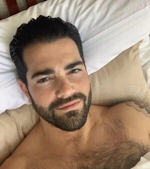 Jesse Metcalfe -Hot-Pic-Social-Media.jpg