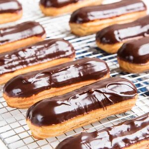 Chocolate-Eclairs-Featured.jpg