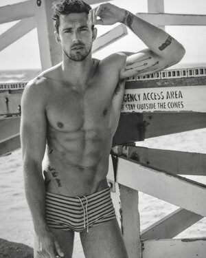 Christian Hogue tumblr_455ae12e1ebccce77694d0dd342142.jpg
