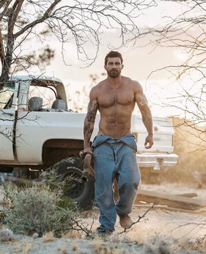 AlexanderAbramov-Dmitri Bocharov-Uncovered Journeyman 0150 002.jpg