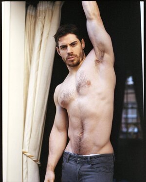 by Bogdan Sarachev tumblr_pwd33eCqvC1w20fh4o4_1280.jpg