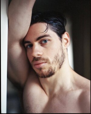 by Bogdan Sarachev tumblr_pwd33eCqvC1w20fh4o5_1280.jpg