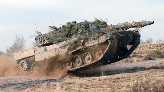 leopard-2-panzer-109~_v-original.jpg