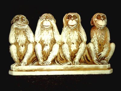 Four_wise_monkeys.jpg
