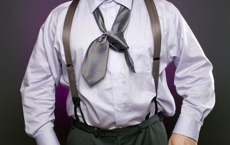 businessman-incorrectly-tied-necktie-20014225.jpg