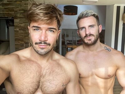 Junior Rosello and boyfriend 123170545.jpg