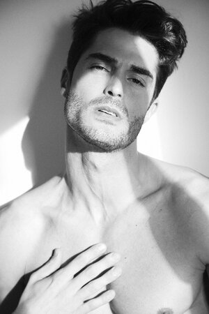 Chema Malavia by Alejandro Ramirez for Ryker Magazine_006.jpg