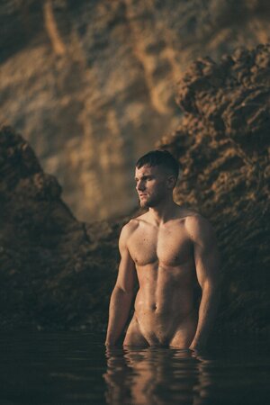 Keegan Whicker E6t0-skWUBAao4s.jpg