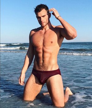 Keegan Whicker tumblr_p4yvebQ7TC1x6qb2ro6_1280.jpg