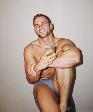 Keegan Whicker tumblr_ppbmib7Dg31wwzawe_640.jpg