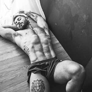 Jon George photographed by Brian Kaminski 101937383.jpg