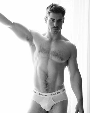 Antoine Morieult-5 photographed by Matthieu Dortomb.jpg