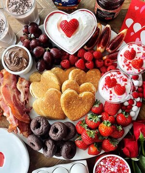 valentine breakfast-board-5.jpg