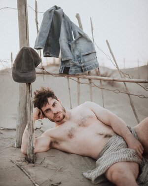 Antoine Morieult photographed by Kiu Meireles 5.jpg