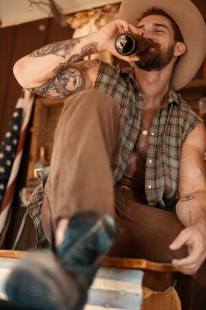 AlexanderAbramov-Dmitri Bocharov-Uncovered Wrangler1960 1884.jpg