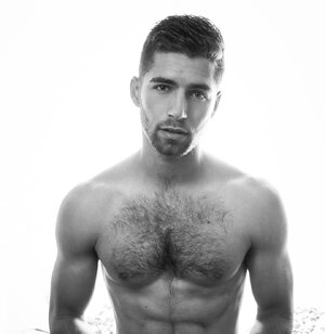 Bar Twito 35278042.jpg