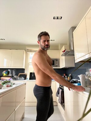 2 FLFyvvxWYAcqeyM.jpg