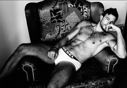 George Tsak EJszDJ0VAAAKu8I.jpg