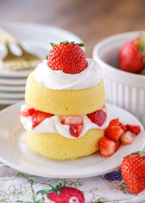 easy-strawberry-shortcake-4-scaled.jpg