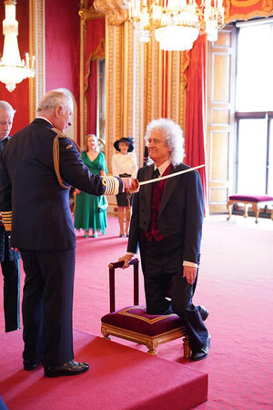 Brian_receives_knighthood_from_king_charles_2PD17JN_576x864.jpg