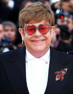 elton-john-3-7dcdaa4c80164da8908910828536f7ab.jpg