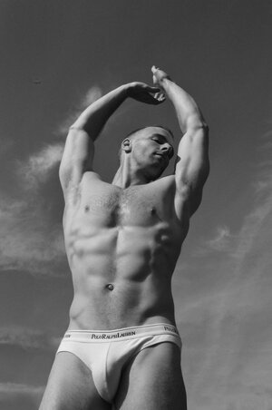 Zachary Morris photographed by Walter Zak-T5.jpg