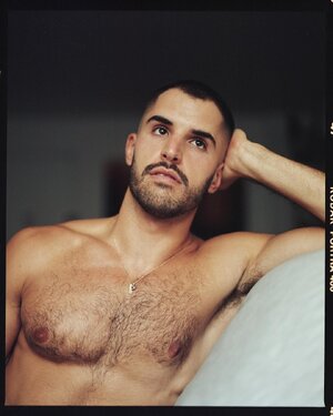 photographed by erik carter 40791548.jpg